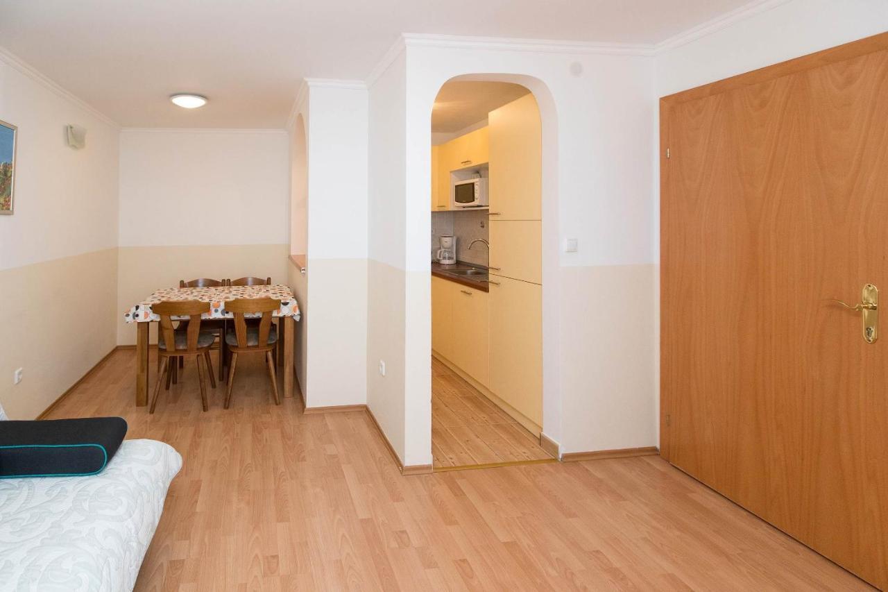 Apartments Carmen Crikvenica Dış mekan fotoğraf