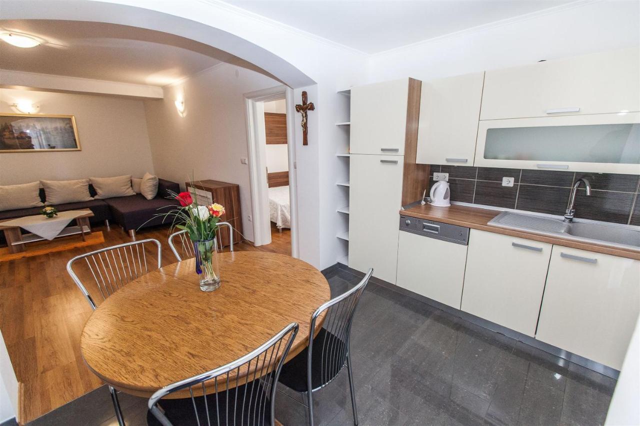 Apartments Carmen Crikvenica Dış mekan fotoğraf
