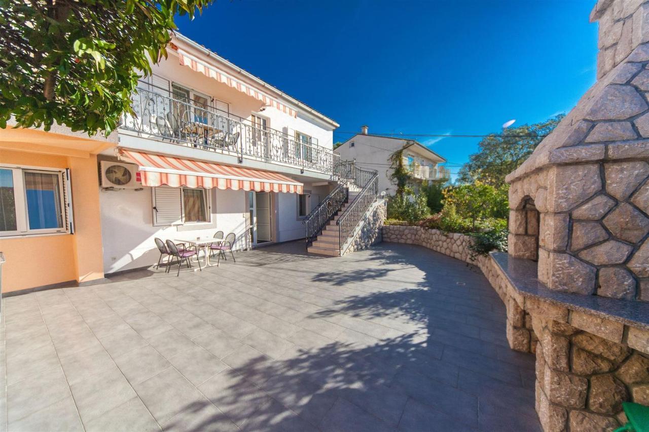 Apartments Carmen Crikvenica Dış mekan fotoğraf