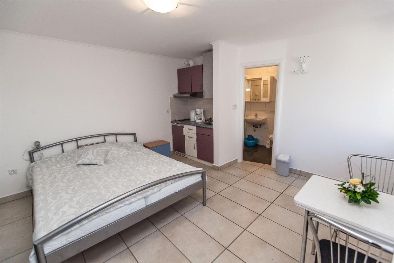 Apartments Carmen Crikvenica Dış mekan fotoğraf