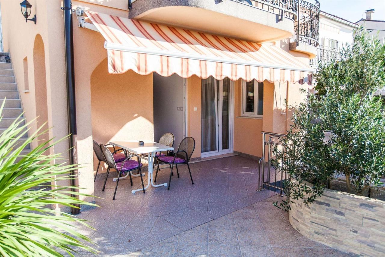 Apartments Carmen Crikvenica Dış mekan fotoğraf