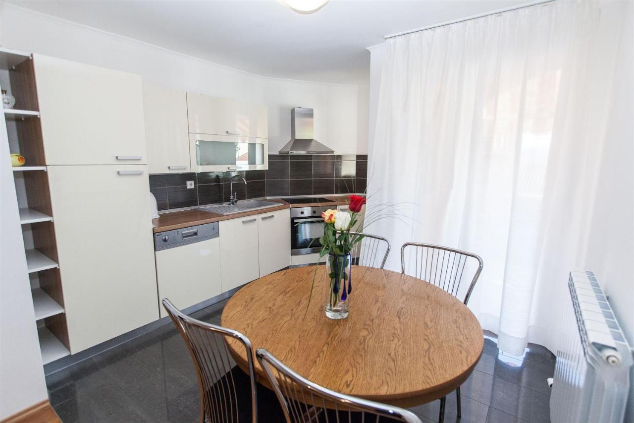 Apartments Carmen Crikvenica Dış mekan fotoğraf