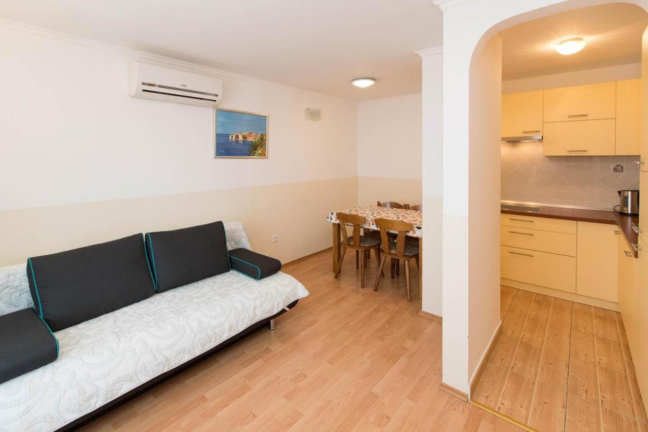 Apartments Carmen Crikvenica Dış mekan fotoğraf