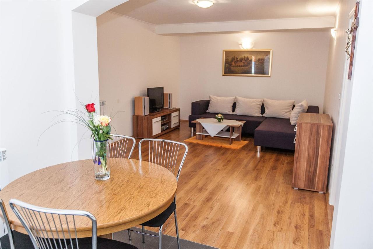 Apartments Carmen Crikvenica Dış mekan fotoğraf